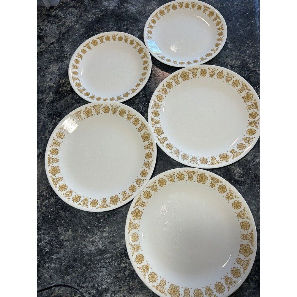 Vintage Butterfly Gold Correlle Luncheon & Dinner Plates Lot Of 5